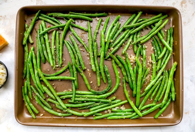 roasted green beans on sheet pan
